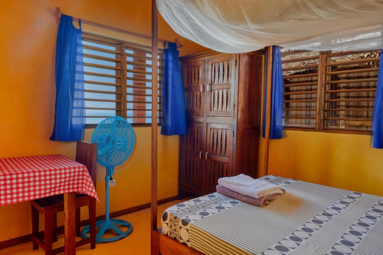 Colibri Lodge Ambatoloaka (Nosy Be) Exterior foto